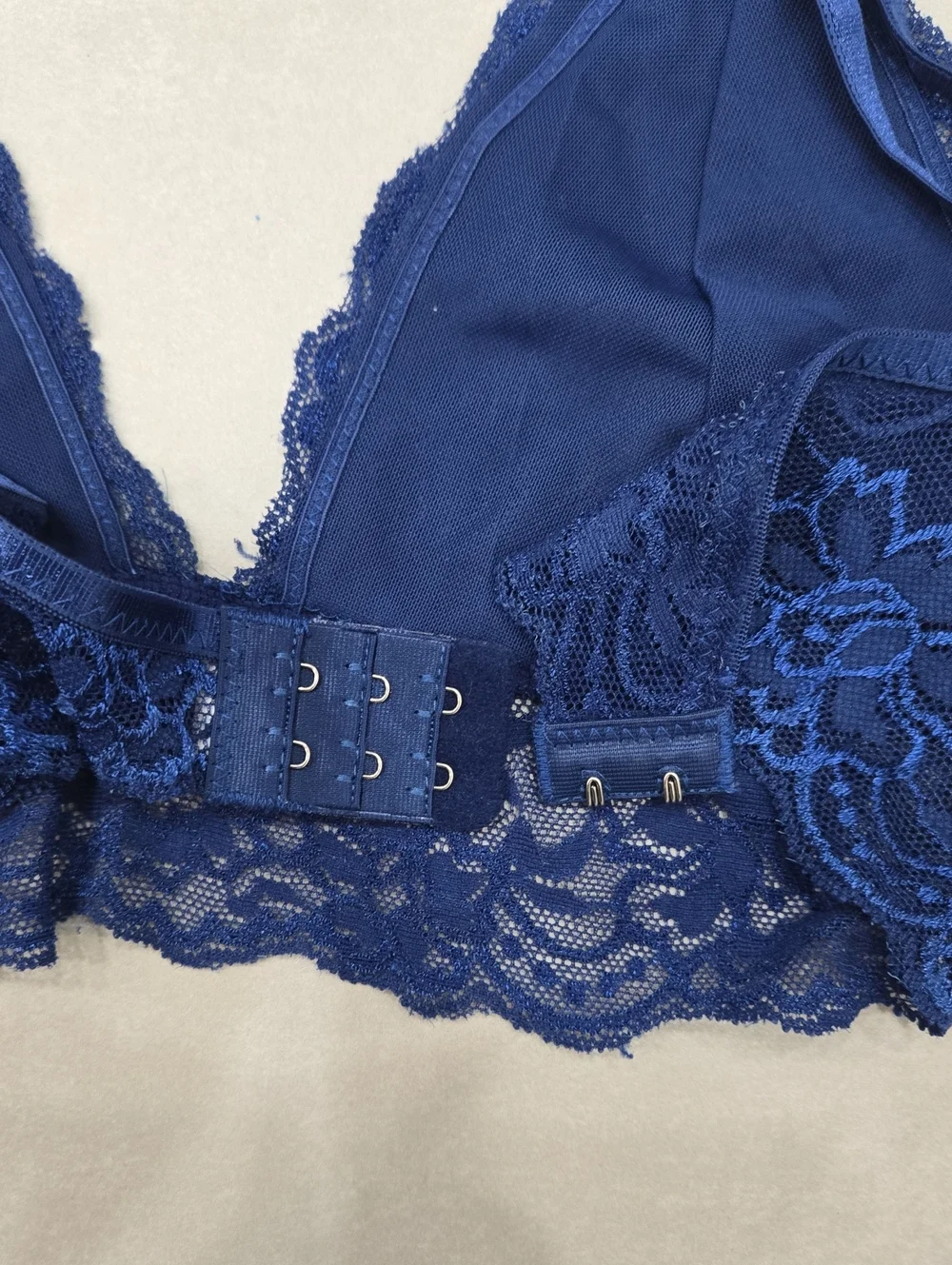 Anemone comfortable lace